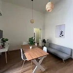 Cozy Historical Flat Apartmán Neapol