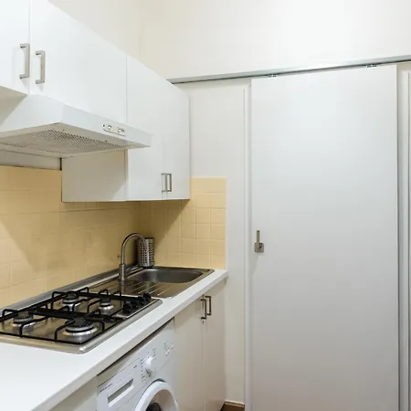 Cozy Historical Flat 아파트 *
